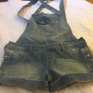 Overall shorts